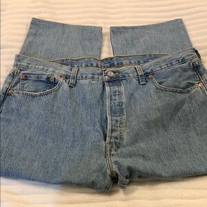 Levi's Blue High Rise Jeans Classic Style​
